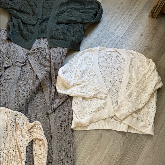 Lauren Conrad crochet sweater bundle size medium - Picture 3 of 6